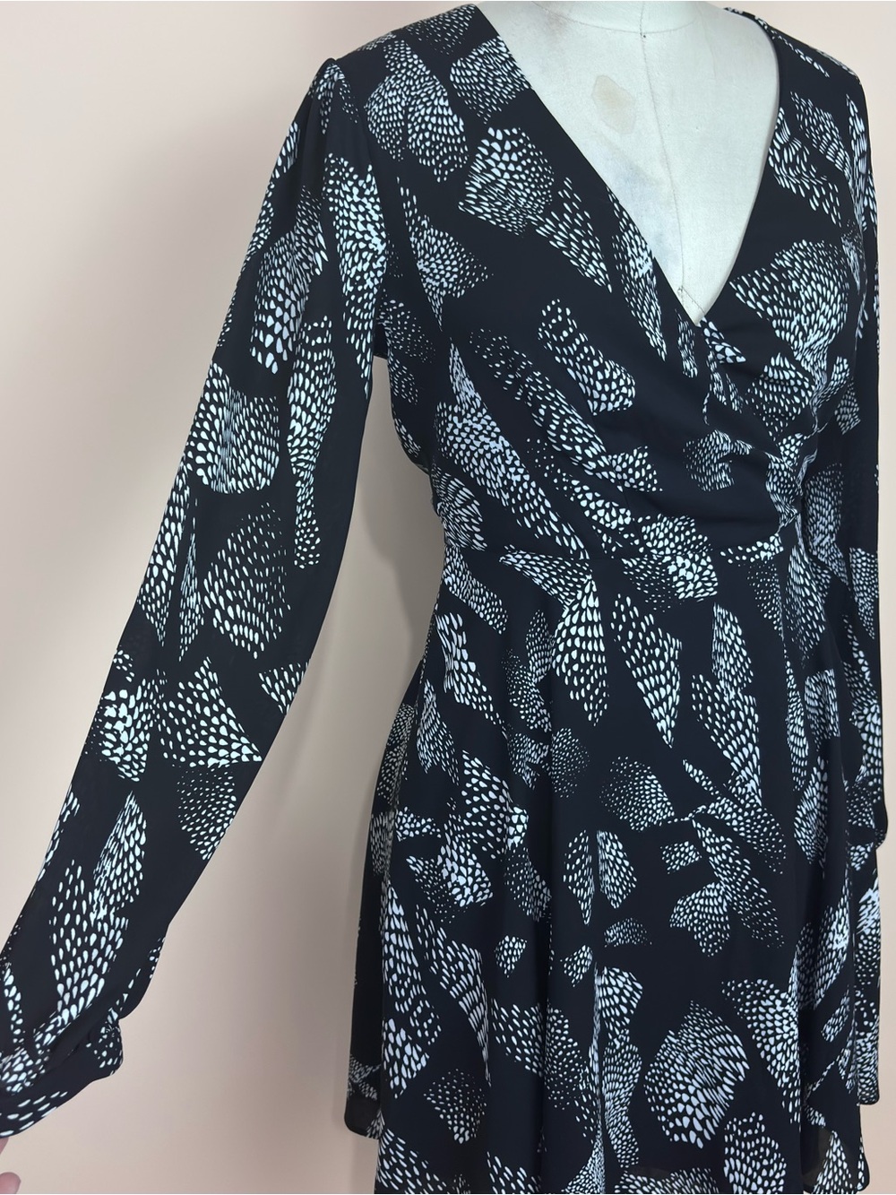 Express Black Long Sleeve Fit Flare Casual Printed Dress XS
